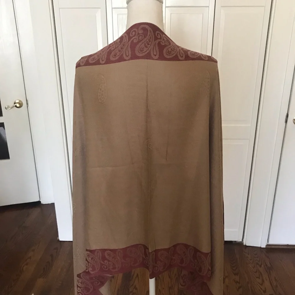 Cashmere Pashmina Wrap Scarf with paisley print border. Brown NWOT